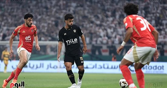 الأهلي والزمالك في قمة الجولة السادسة من الدوري المصري على استاد القاهرة الدولي