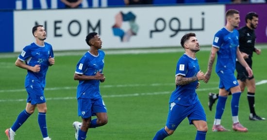 مباراة الهلال ضد اتحاد جدة في الدوري السعودي على ملعب المملكة أرينا
