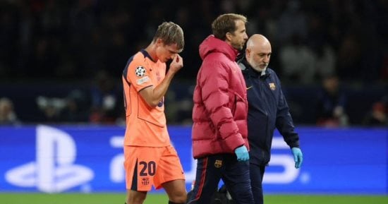 داني أولمو لاعب برشلونة بعد إعلان إصابته وغيابه لمدة شهر
